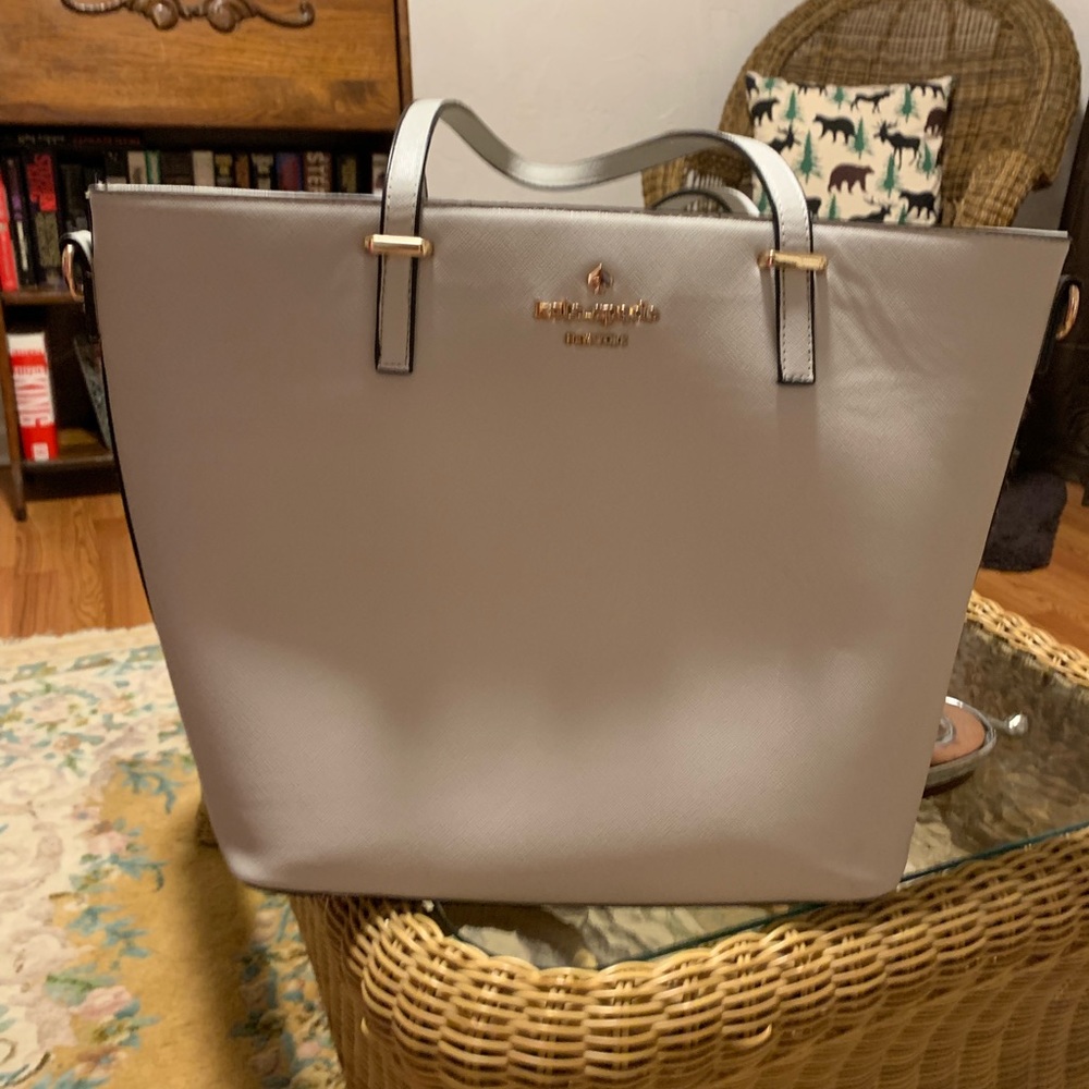 Kate Spade purse - Picture 1 of 2
